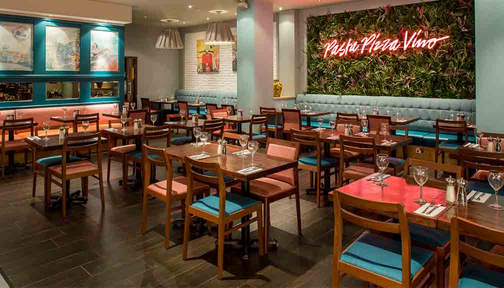 Italian restaurant in London Prezzo Italian Restaurant